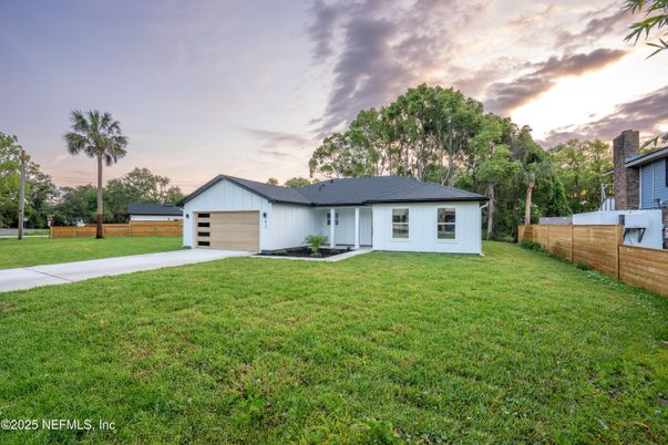 Attached, Backyard, Exterior, Facade, Ranch