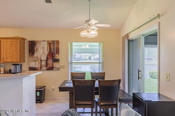 Dining room, Interior