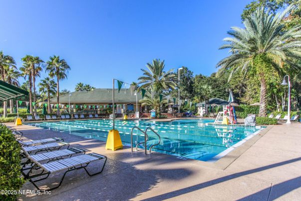 Exterior, Playground, Pool