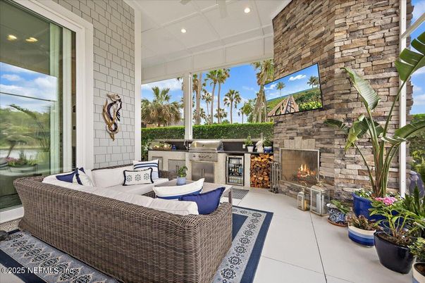 Exterior, Fireplace