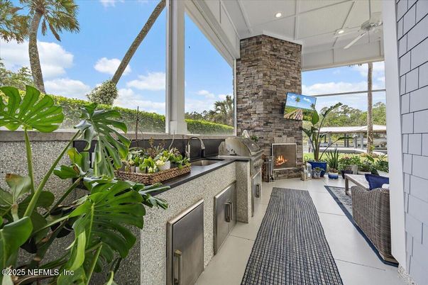 Exterior, Fireplace
