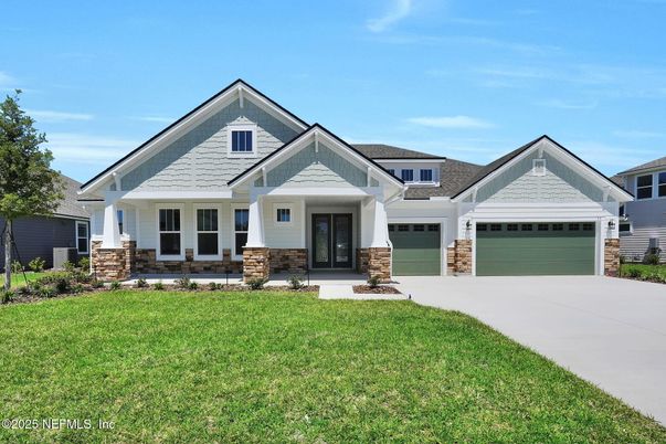 Attached, Exterior, Facade, Farmhouse