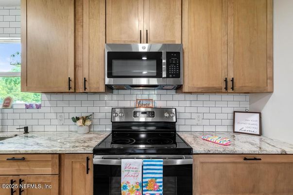 Interior, Kitchen, Stainless Steel Appliances