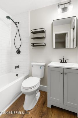 Bathroom, Dual Sink Vanities, Interior, Wood Texture Flooring
