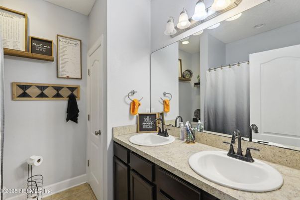 Bathroom, Dual Sink Vanities, Interior