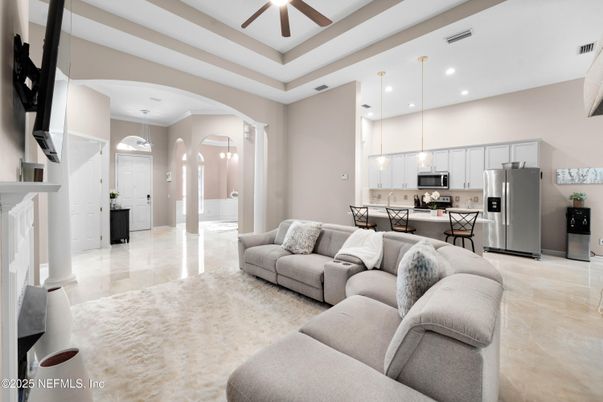 Dining room, Interior, Kitchen, Living room, Pendant Lights, Recessed Lighting, Stainless Steel Appliances