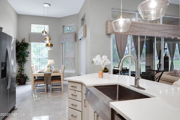 Dining room, Interior, Kitchen, Pendant Lights
