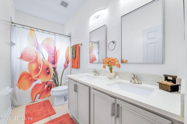 Bathroom, Dual Sink Vanities, Interior