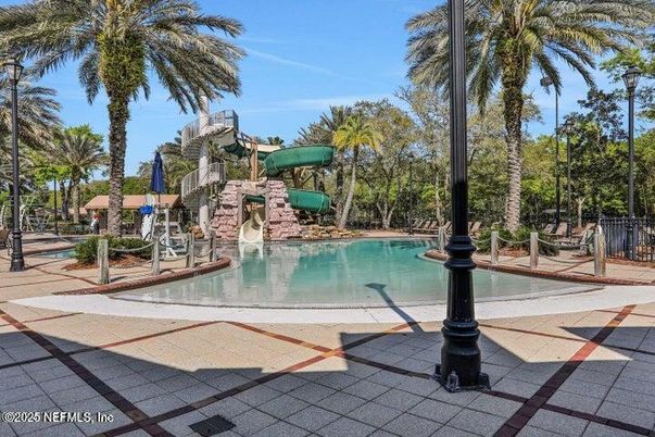 Exterior, Playground, Pool