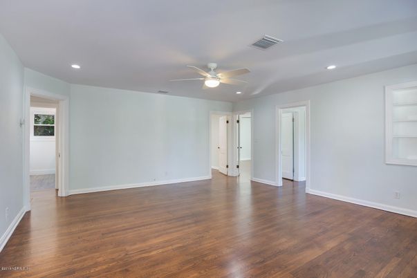 Empty room, Interior, Recessed Lighting, Wood Texture Flooring