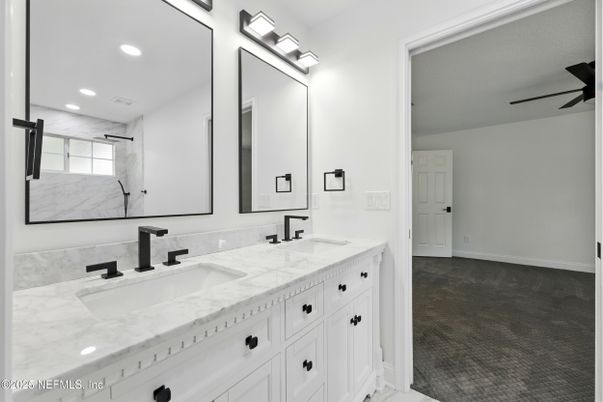 Bathroom, Dual Sink Vanities, Interior, Recessed Lighting