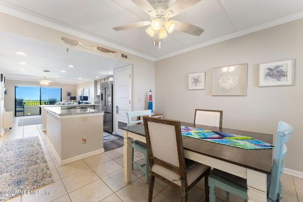 Dining room, Interior, Kitchen, Recessed Lighting, Stainless Steel Appliances