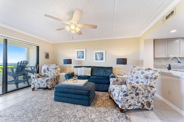 Interior, Kitchen, Living room, Recessed Lighting