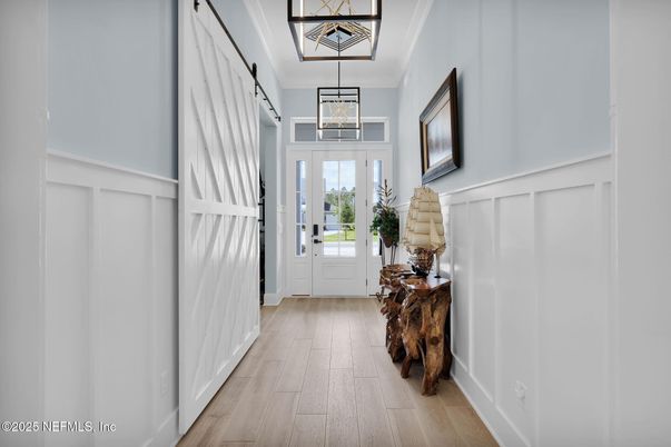 Interior, Pendant Lights, Wood Texture Flooring