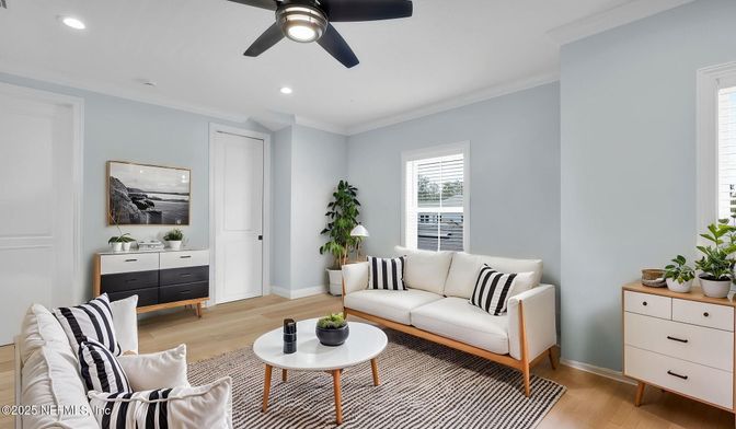 Interior, Living room, Recessed Lighting, Wood Texture Flooring