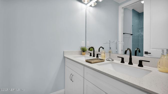 Bathroom, Dual Sink Vanities, Interior