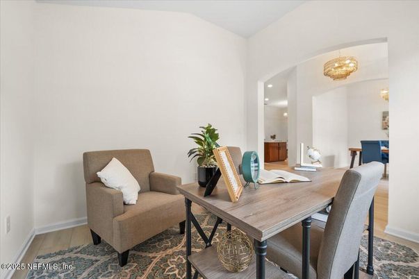 Chandelier, Dining room, Interior, Recessed Lighting, Wood Texture Flooring