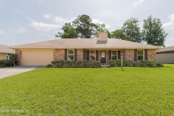 Attached, Exterior, Facade, Brick Facade, Ranch
