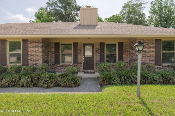Exterior, Facade, Brick Facade, Ranch