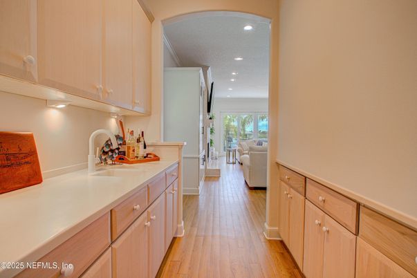 Interior, Kitchen, Living room, Recessed Lighting, Wood Texture Flooring