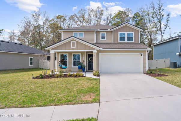 Attached, Exterior, Facade, Ranch