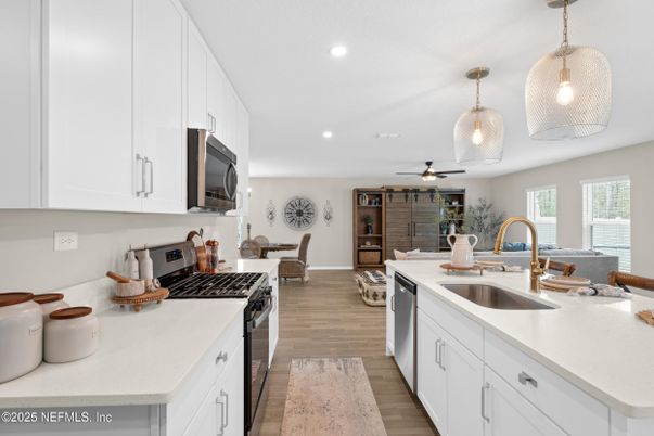 Dining room, Interior, Kitchen, Pendant Lights, Recessed Lighting, Wood Texture Flooring