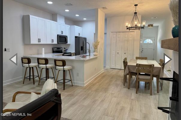 Chandelier, Dining room, Interior, Kitchen, Pendant Lights, Recessed Lighting, Wood Texture Flooring