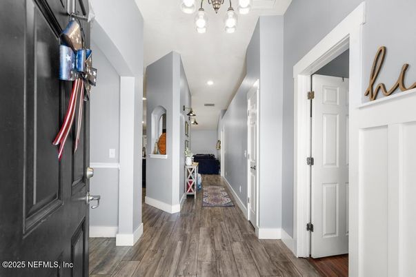 Interior, Recessed Lighting, Wood Texture Flooring
