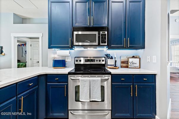 Interior, Kitchen, Stainless Steel Appliances