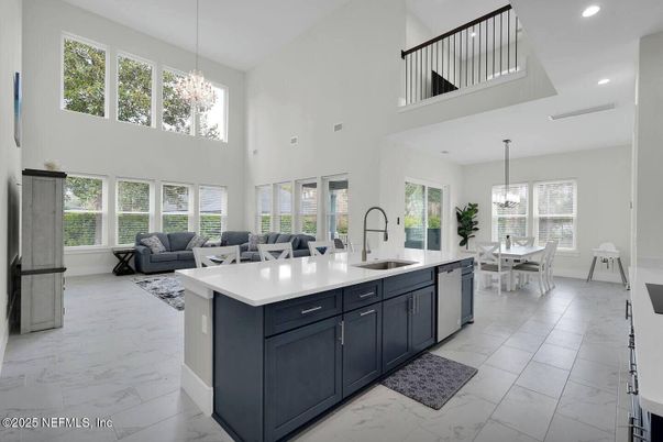 Chandelier, Dining room, Interior, Kitchen, Living room, Marble, Pendant Lights, Recessed Lighting