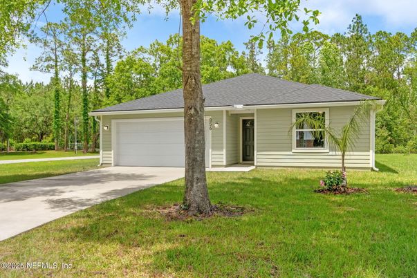 Attached, Exterior, Facade, Ranch
