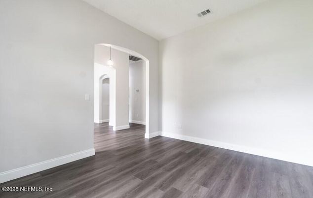 Empty room, Interior, Pendant Lights, Wood Texture Flooring