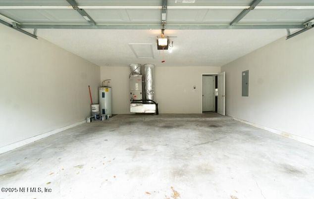 Garage, Interior