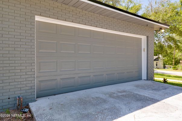 Detached Garage, Exterior