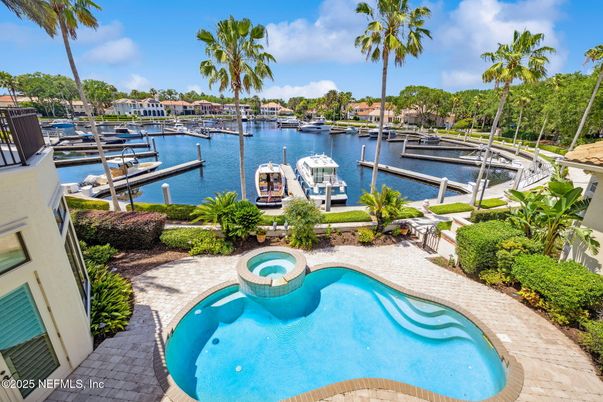 Exterior, Lake, Pool, Water
