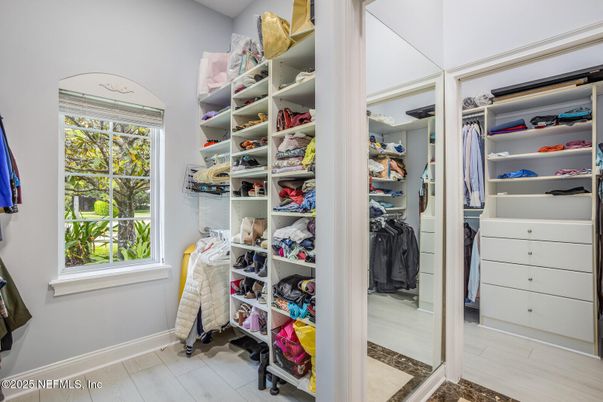 Interior, Walk-in Closets, Wood Texture Flooring