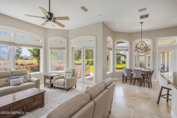 Chandelier, Dining room, Interior, Living room