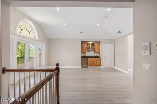 Interior, Recessed Lighting, Wood Texture Flooring