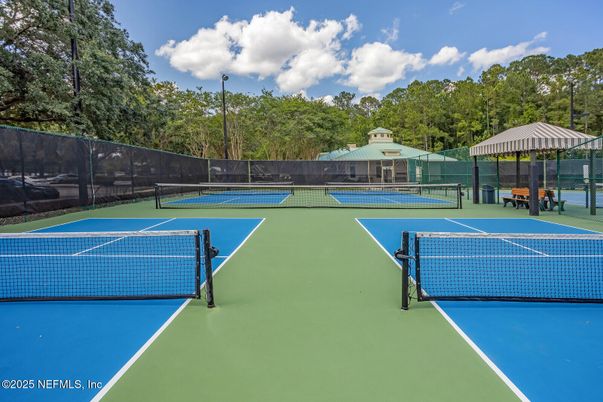Exterior, Tennis Courts