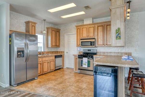 Interior, Kitchen, Pendant Lights, Recessed Lighting, Stainless Steel Appliances