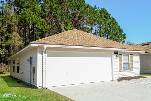 Detached Garage, Exterior