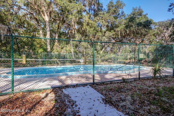 Exterior, Tennis Courts