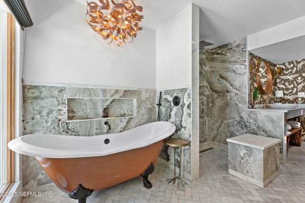 Bathroom, Free Standing Baths, Interior