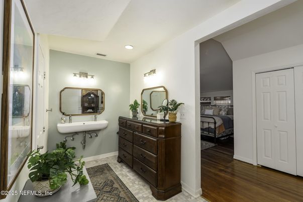 Bathroom, Bedroom, Interior, Recessed Lighting, Wood Texture Flooring