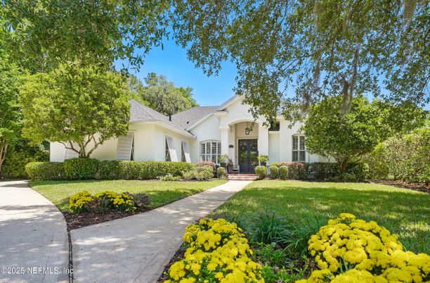 Backyard, Exterior, Facade, French Provincial