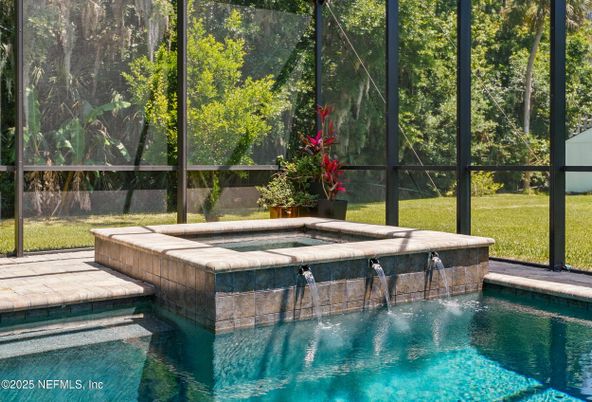 Interior, Pool, Sun Room
