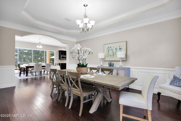 Chandelier, Dining room, Interior, Pendant Lights, Wood Texture Flooring