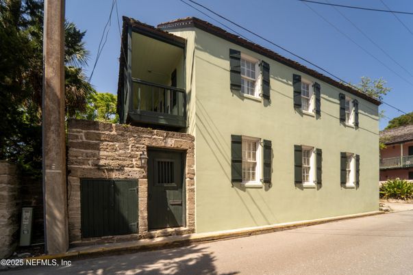 Exterior, Facade, Spanish Mediterranean
