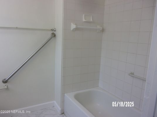 DE Listing image placeholder