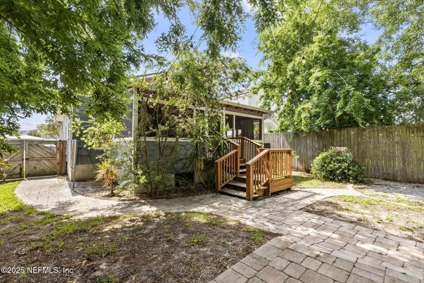 Backyard, Exterior